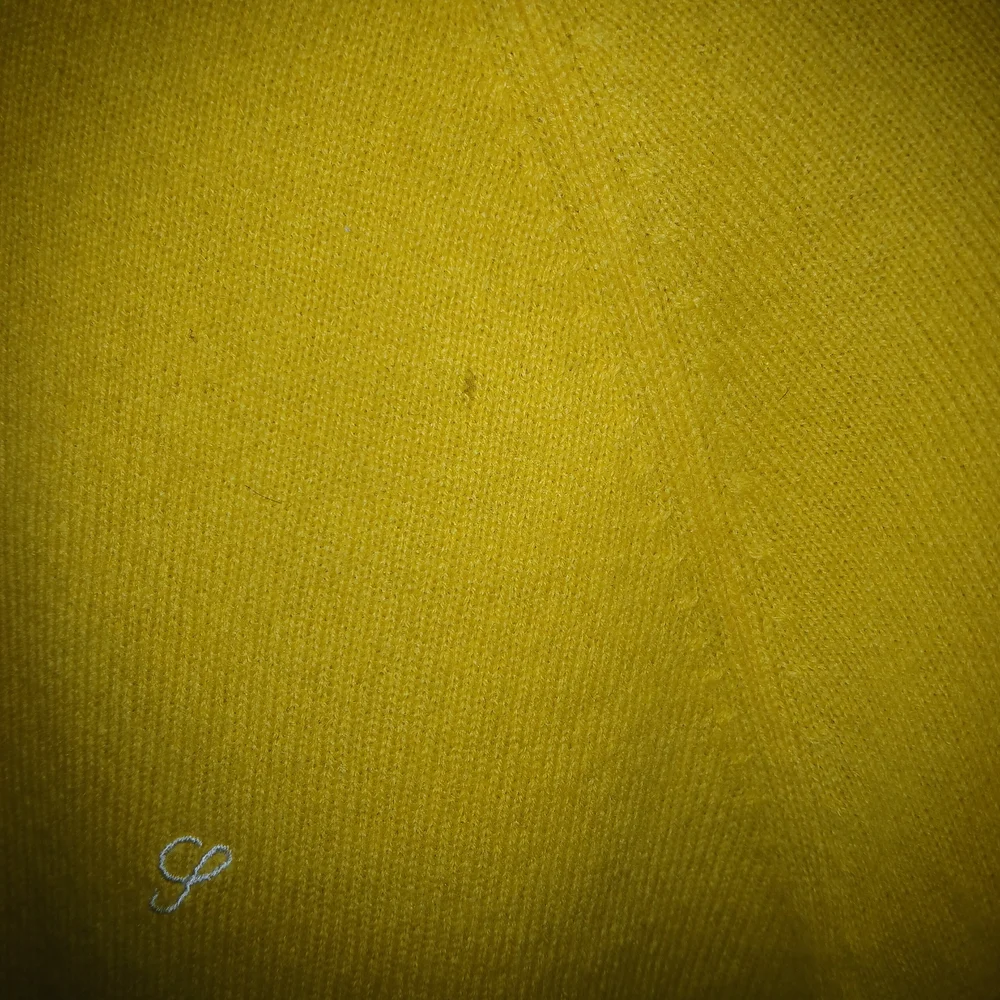 Supreme Yellow Men's Sweater - Picture 3 of 3